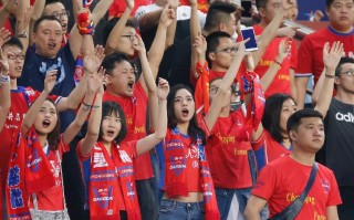 雷速直播-重庆斯威客场不敌广州富力，惨遭击败