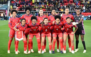 雷速-德国女足队在欧锦赛中领先对手