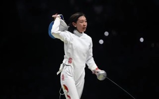 雷速官网-犹他州选手实力横扫击剑赛场，获得亚军