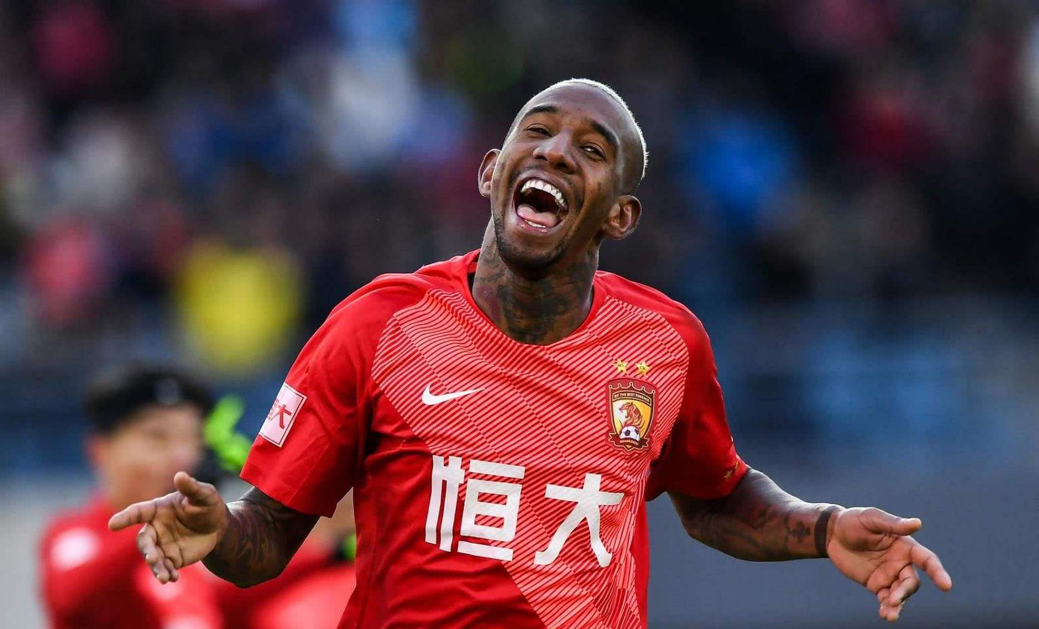 雷速官网下载-广州恒大客场3-0完胜，登顶中超积分榜-第1张图片-雷速官网